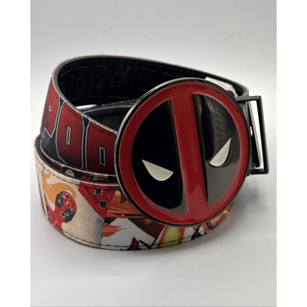 Marvel Heroes Deadpool Graphic Belt Buckle Black Red Clamp Closure Anchor